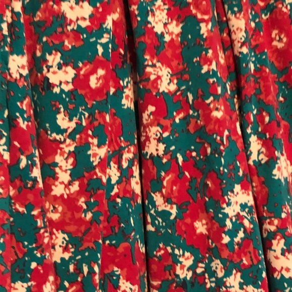 Small Madison Skirt - Picture 2 of 3